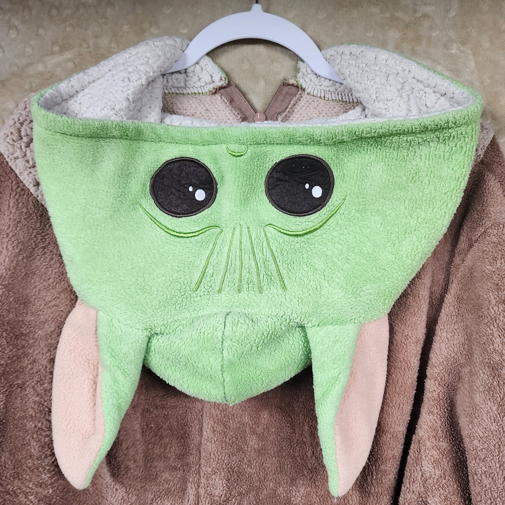 Star Wars Mandalorian Grogu Baby Yoda Hooded One Piece Sleep Bodysuit Adult S/M